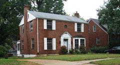La maison d'un parent de Ronald Hunkeler au 8435 Roanoke Drive, Bel-Nor, Missouri, où de nombreux exorcismes ont eu lieu.