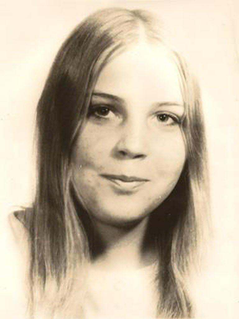 Kimberly Rae Pitchford : Pitchford, 16 ans, n'est jamais rentré chez lui après avoir assisté à un cours de conduite au lycée Frank Dobie, près de Beamer à Houston, le 1er janvier. 3, 1973.