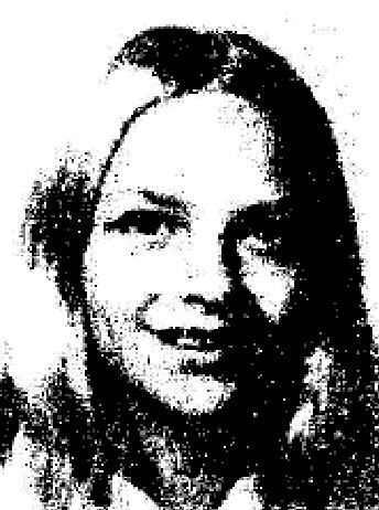 Nina Lynn Kluge, 16 ans, de Cypress, qui n'est pas rentrée chez elle le 22 octobre 1975, après avoir rendu visite à des amis à Rosharon. Sa voiture a été retrouvée abandonnée le long de Texas 6, à environ 4 miles à l'ouest de Santa Fe.