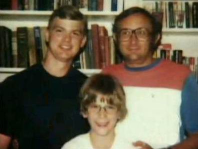 David Dahmer, Lionel Dahmer et Jeffrey Dahmer. Photo prise en 1982.